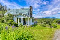 Mount Holly Home - B&B