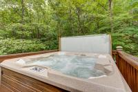 B&B Blue Ridge - Lazy Bear Den - 2 Bed 1 Bath Vacation home in Blue Ridge - Bed and Breakfast Blue Ridge