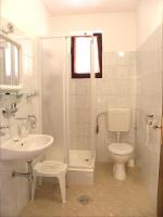 Apartamento de 2 dormitorios con balcón y vistas al mar