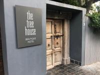 B&B Cape Town - The Tree House Boutique Hotel by The Living Journey Collection - Bed and Breakfast Cape Town