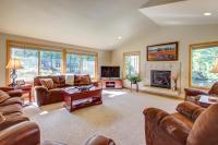 Lava Top Lane 05 | Discover Sunriver - B&B