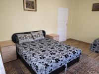Doppel-/Zweibettzimmer mit eigener Terrasse