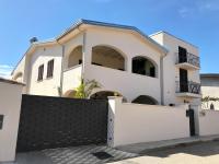 Villa Bianca BB e Apartments - Bed and Breakfast