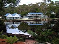 B&B Strahan - Risby Cove Boutique Hotel - Bed and Breakfast Strahan