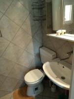 Karos Centrál Apartmanház - B&B Zalakaros