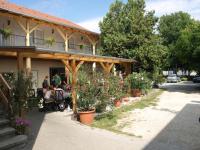 Hársfavirág Vendégház - B&B