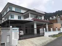 B&B Tanah Rata - Dear Dino House - Bed and Breakfast Tanah Rata