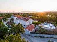 B&B Makarska - Modern XXL Villa - Bed and Breakfast Makarska