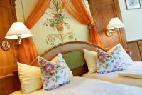 Large One-Bedroom Apartment