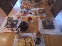 La Cabane Bois des Roses - Bed and Breakfast