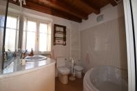Attico in centro storico con wifi e posto auto privato - CIR VDA AOSTA 0267 - B&B Aosta