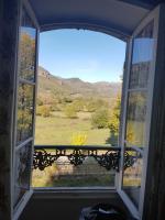 Camera Matrimoniale con Vista Montagna