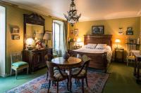 Suite with Garden View