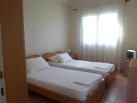 Apartamento de 1 dormitorio con vistas a la piscina