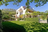 Villa Paula with 7 bedrooms, heated 36sqm private pool, Jacuzzi, Gym and sea views - B&B