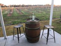 Milawa Vineyard Views - Guesthouse 1 - B&B Milawa