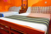 Chambre Double ou Lits Jumeaux avec Salle de Bains Commune
