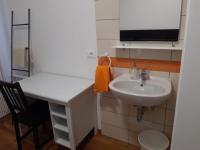 Standard Einzelzimmer mit Gemeinschaftsbad
