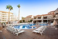 Spectacular Renovated Apartment, 5 min to Camison Beach, with AirCon - Chambres d'hôtes Arona