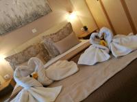 Two-Bedroom House with Panoramic Sea View