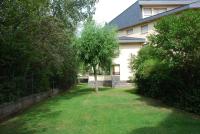 Atico en Biescas con Piscina, Tenis y Barbacoa - B&B Biescas