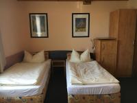 Double or Twin Room with Bathroom