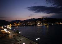 Chalkida Seafront Apartment - B&B