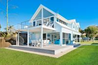 Middle Rock Beach House - Beach Front, Lake Cathie - Chambres d’hôtes