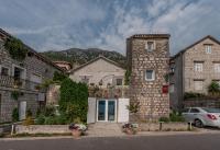 Apartment Kula Đurišić - B&B