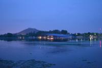 Camera Doppia con Letti Singoli con Bagno