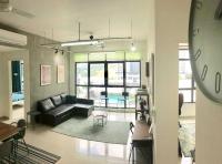 Conezion IOI Putrajaya (Rustic Suite, 3 Bedrooms, 2 Baths, WiFi, Pool & City View) by MRK - B&B