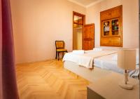 Deluxe Double Room with Shower