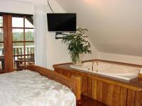 Deluxe Queen Room with River View - 2