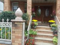 Crsytal Chateau Room Rental - B&B