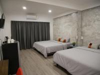 Zimmer mit 2 Kingsize-Betten