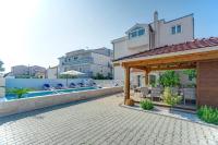 Apartments Plavi Biser - Bed and Breakfast Šibenik