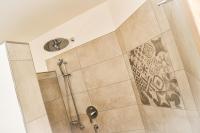 Appartamento con doccia