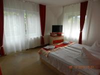 Tweepersoonskamer met 2 Aparte Bedden en Balkon