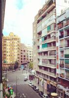 Hexagonal Design Apartment - B&B Valencia