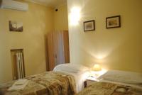 Chambre Double ou Lits Jumeaux avec Salle de Bains Commune