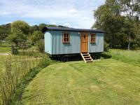 B&B Dorchester - Gaggle of Geese Pub - Shepherd Huts & Bell Tents - Bed and Breakfast Dorchester