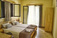 Studio with Garden View