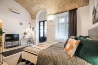 New romantic design home in the centre