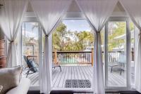 B&B West Palm Beach - West Palm Beauty With Private Pool Home - Bed and Breakfast West Palm Beach