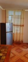 Tweepersoonskamer met 2 Aparte Bedden en Douche