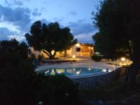Villa con Piscina Privata