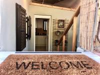 Helen's Welcoming & cozy flat - B&B Koropí