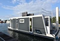 B&B Maastricht - Tiny floating house Ibiza - Bed and Breakfast Maastricht