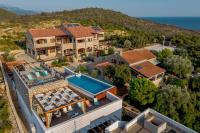 Villa Shanti - Pool, Beach & Basketball court - B&B Luštica