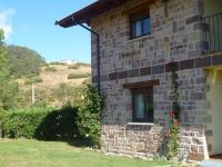 Casa rural LLOSA Planta PRIMERA y Planta BAJA - Chambres d’hôtes San Salvador de Cantamuda